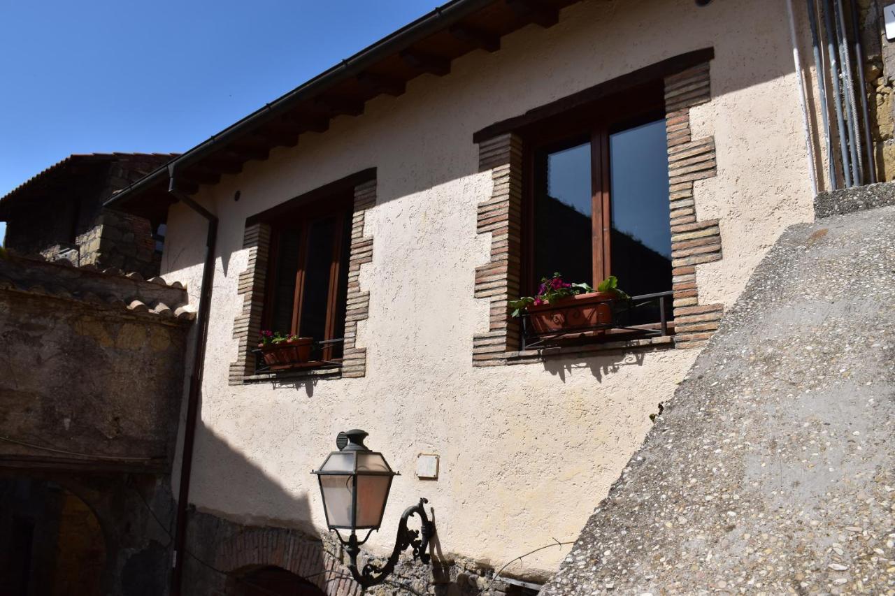 Al Castello Di Leprignano Apartment Capena Bagian luar foto