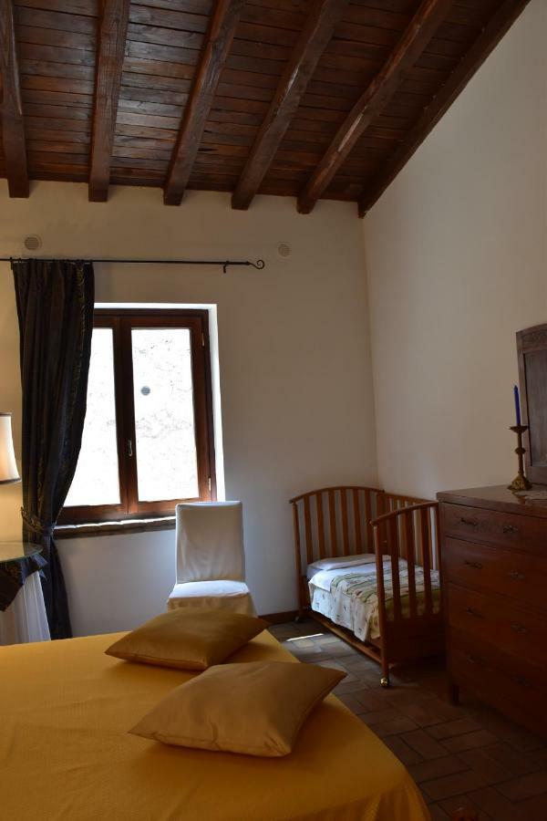 Al Castello Di Leprignano Apartment Capena Bagian luar foto