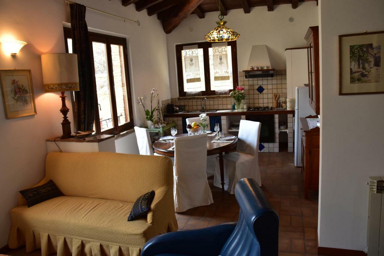 Al Castello Di Leprignano Apartment Capena Bagian luar foto