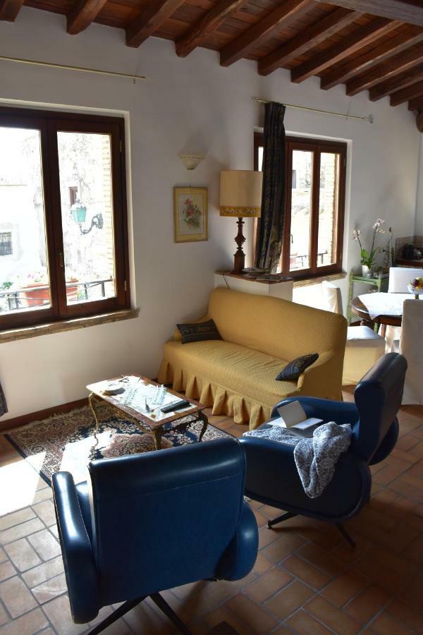 Al Castello Di Leprignano Apartment Capena Bagian luar foto